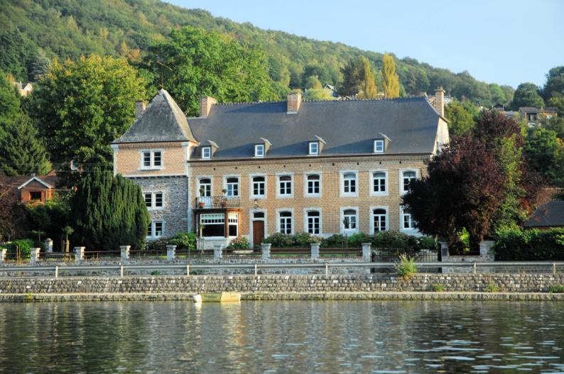 Hotel Le Richmond Godinne Exteriér fotografie